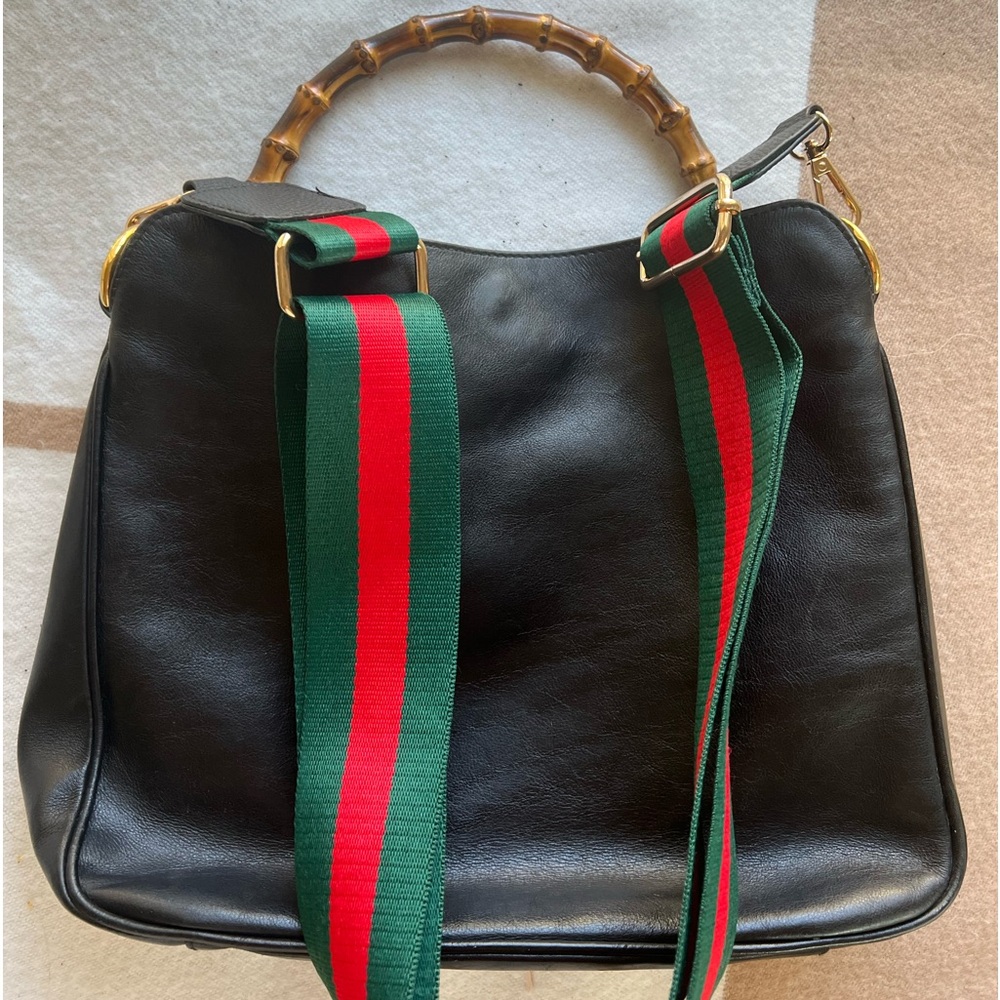 Gucci black leather Bamboo top handle shoulder purse